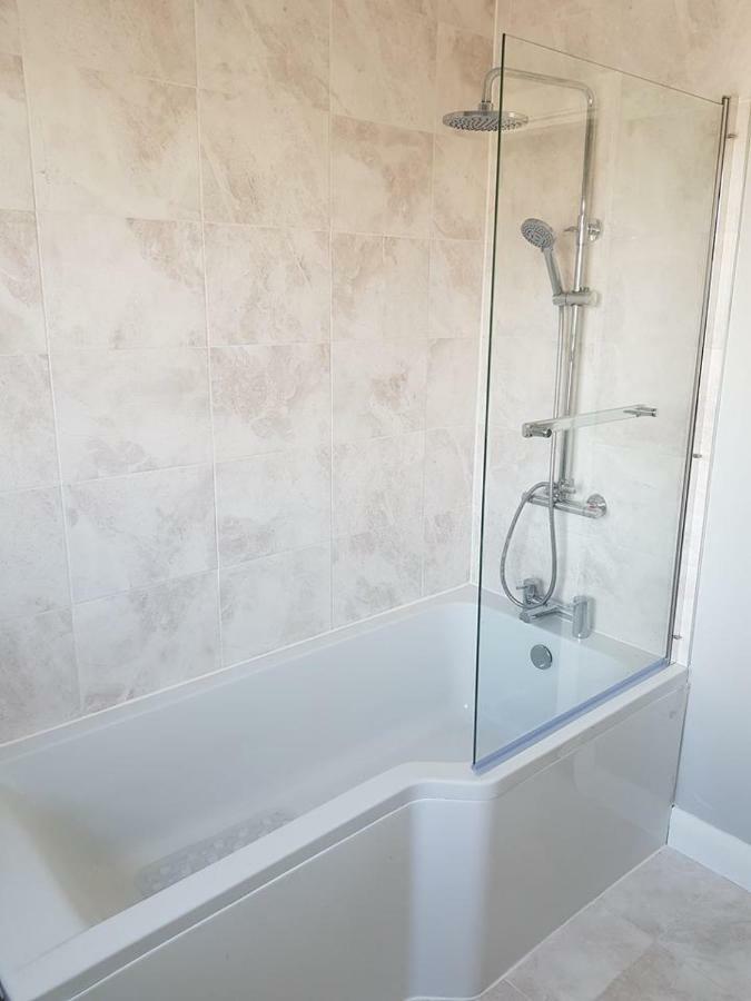 Spire View Townhouse Villa Ballycastle Bagian luar foto