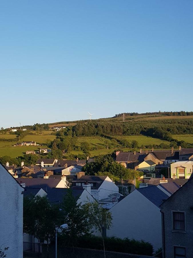 Spire View Townhouse Villa Ballycastle Bagian luar foto
