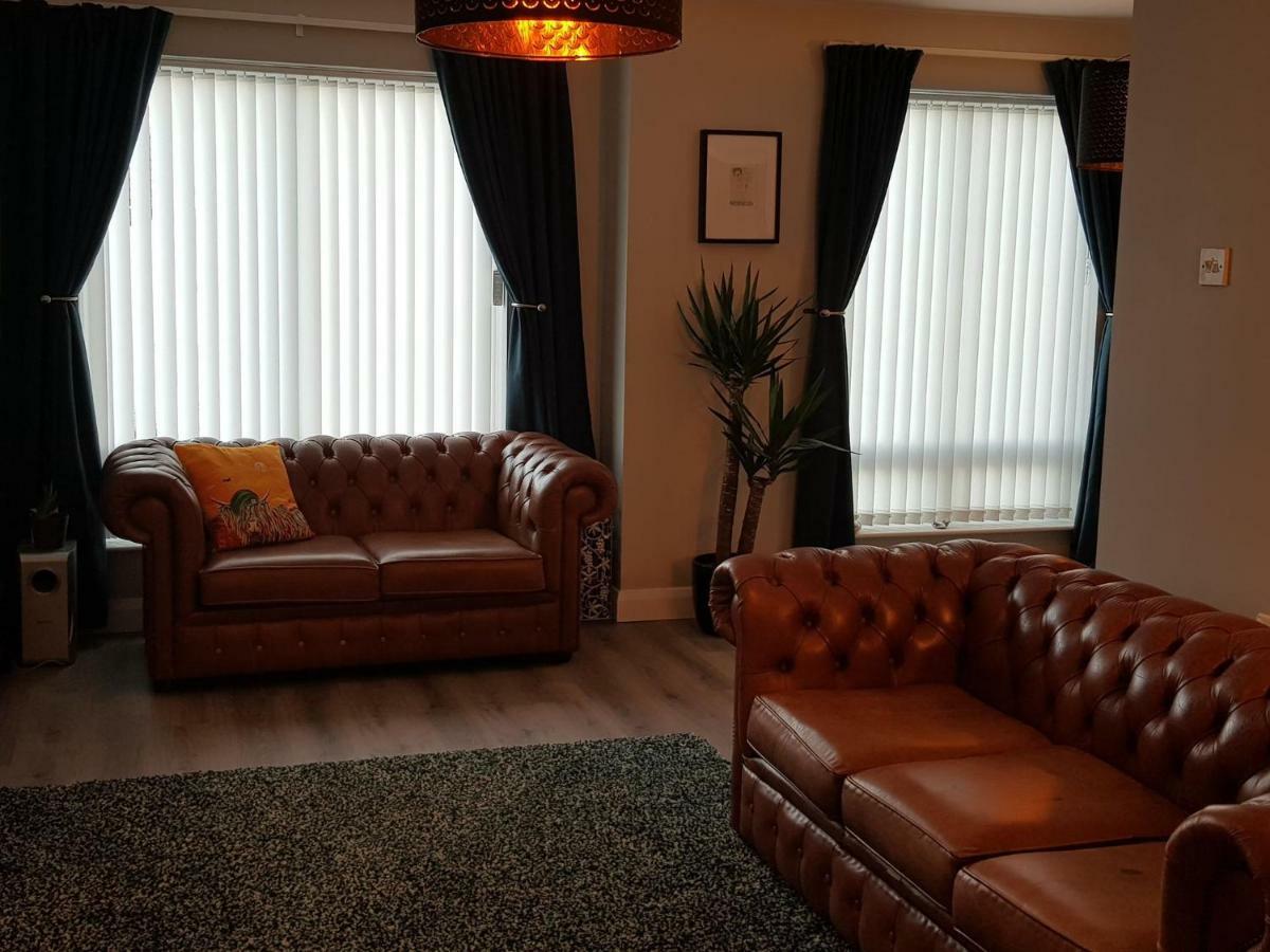 Spire View Townhouse Villa Ballycastle Bagian luar foto